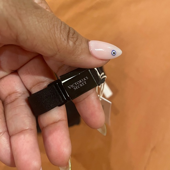 BODY BY VICTORIA
Lightly Lined Smooth Strapless Bra - Picture 5 of 9